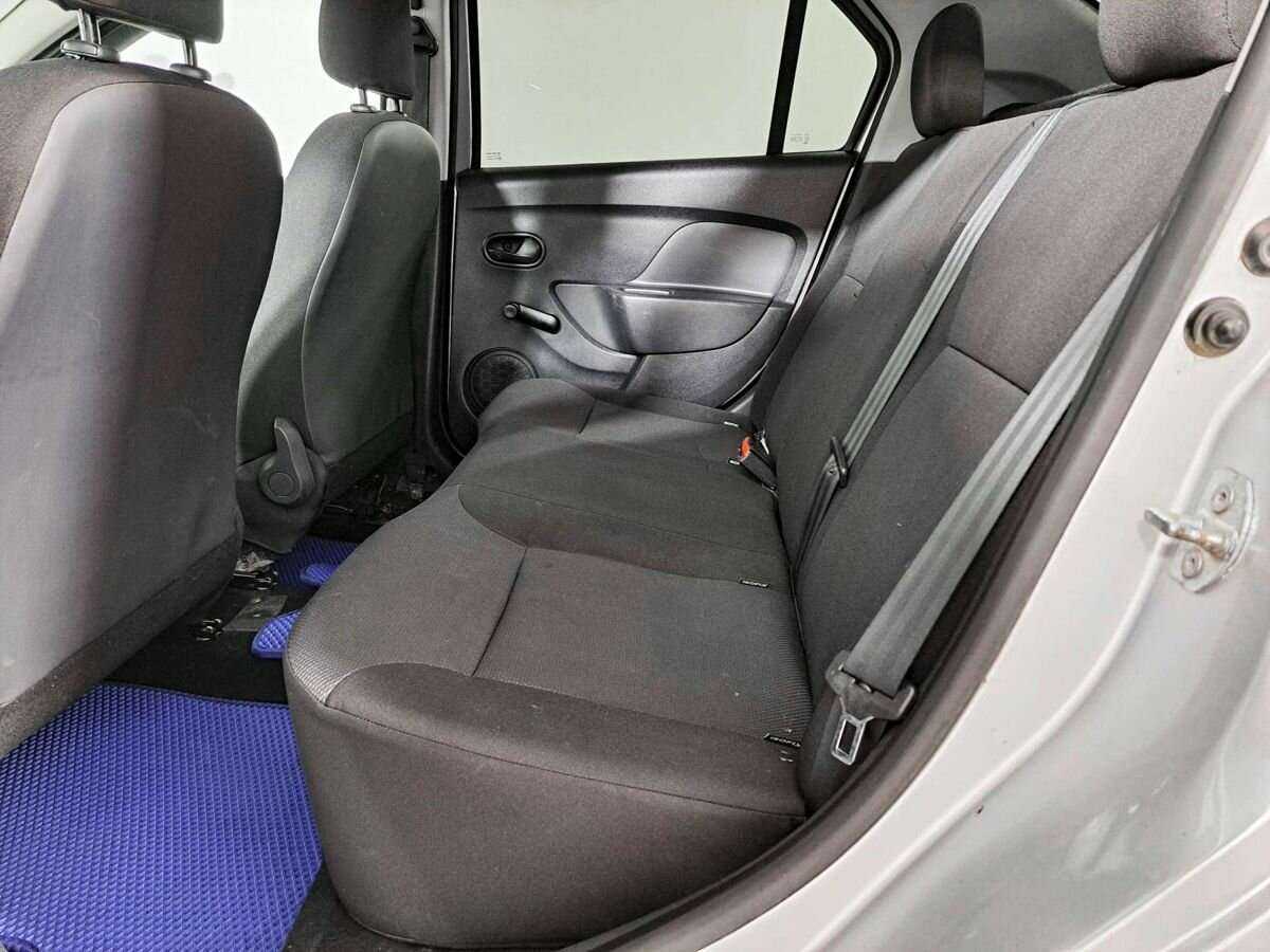 Renault Logan 2014 года с пробегом. Фото: #9