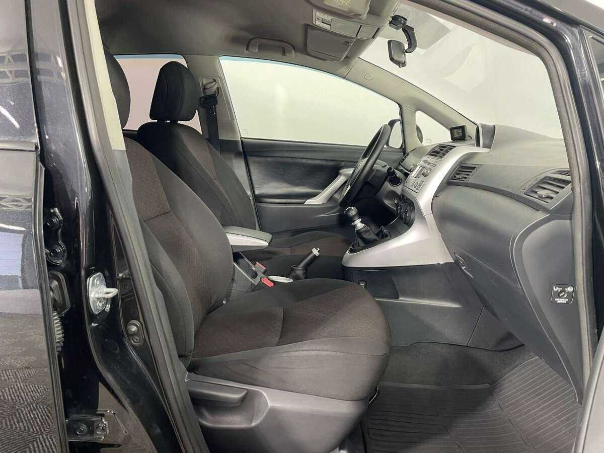 Toyota Verso 2011 года с пробегом. Фото: #13