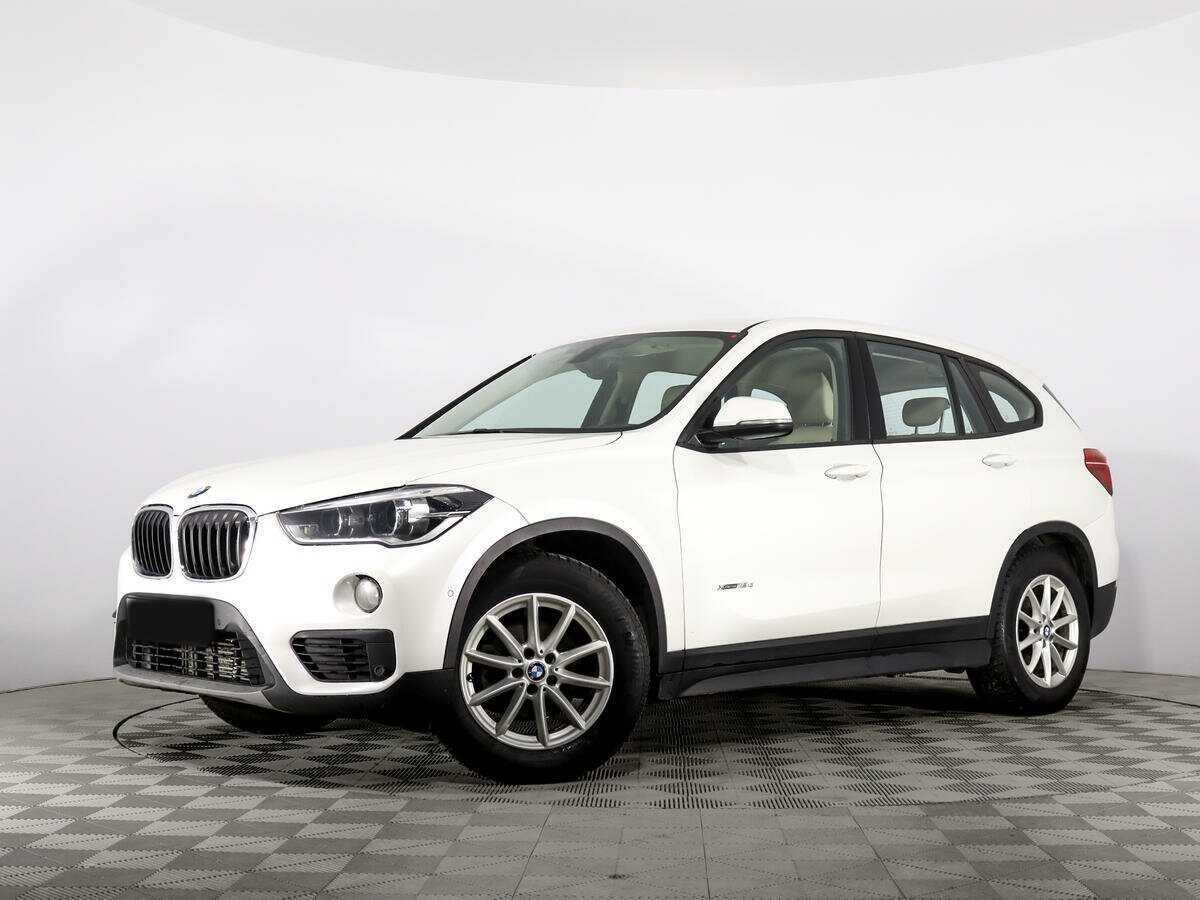 BMW X1 2017 года с пробегом. Посмотреть фото