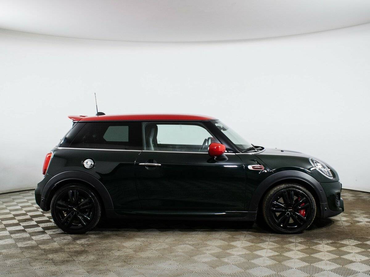 Mini Hatch 2021 года с пробегом. Фото: #3