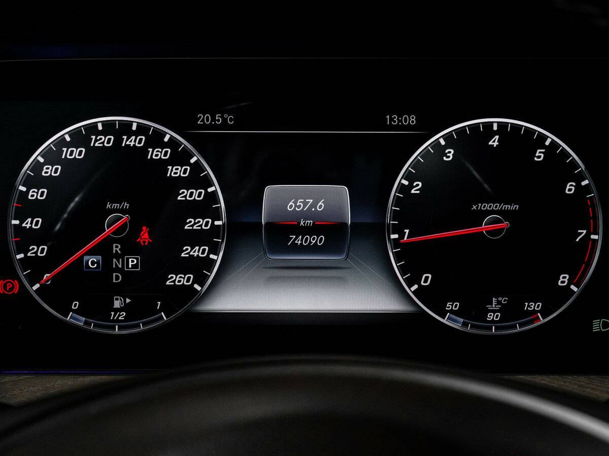 Mercedes-Benz E-Класс 2018 года с пробегом. Фото: #10