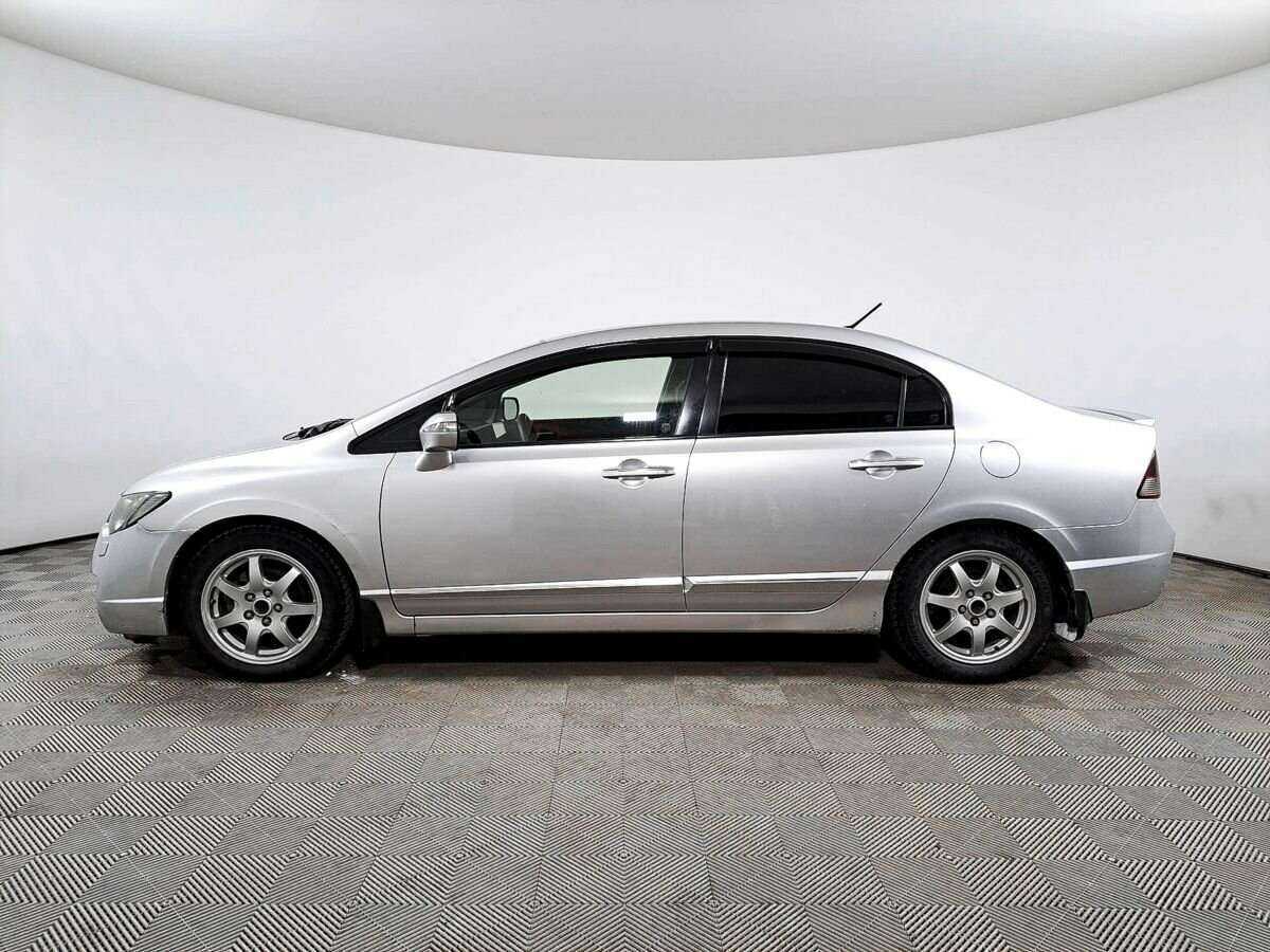 Honda Civic 2008 года с пробегом. Фото: #7