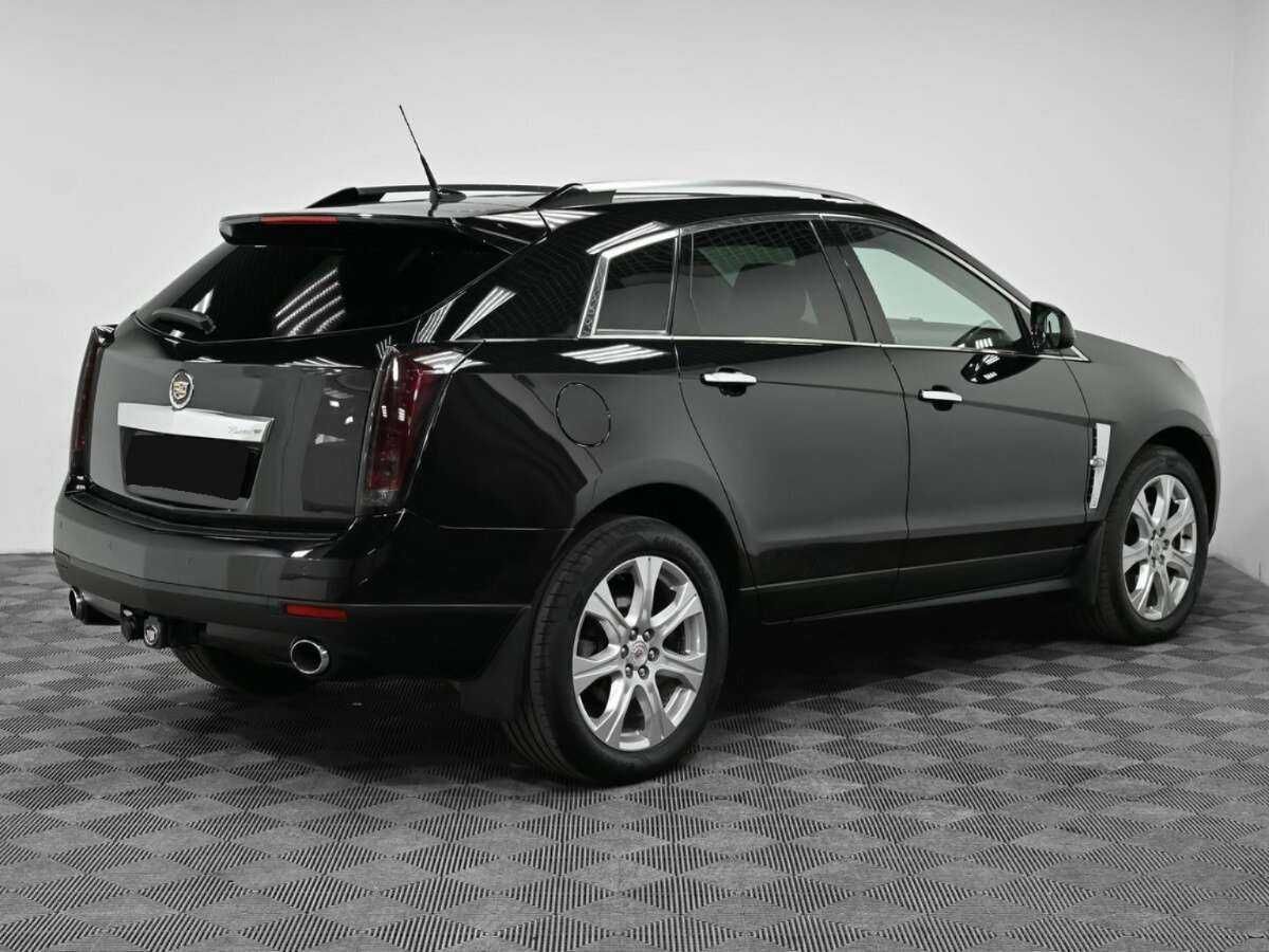 Cadillac SRX 2010 года с пробегом. Фото: #1