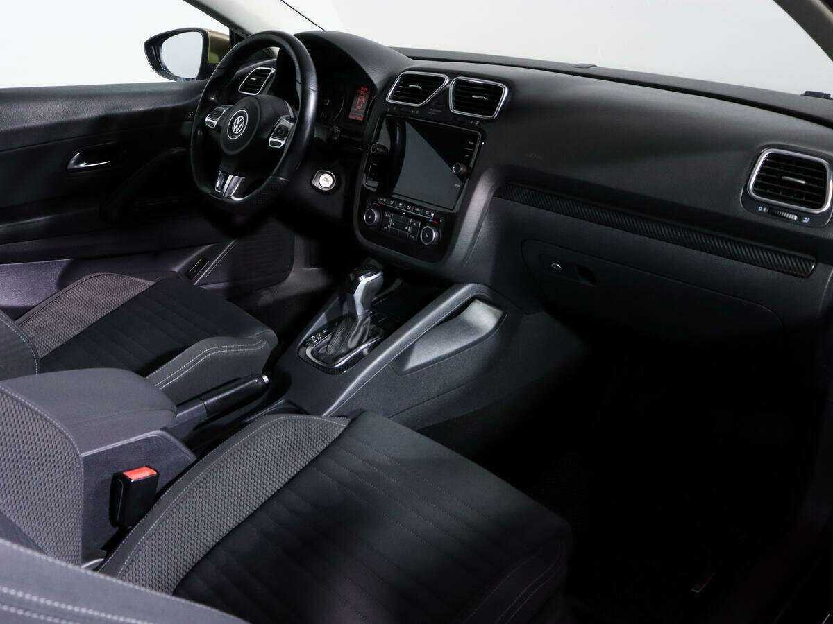 Volkswagen Scirocco 2011 года с пробегом. Фото: #8