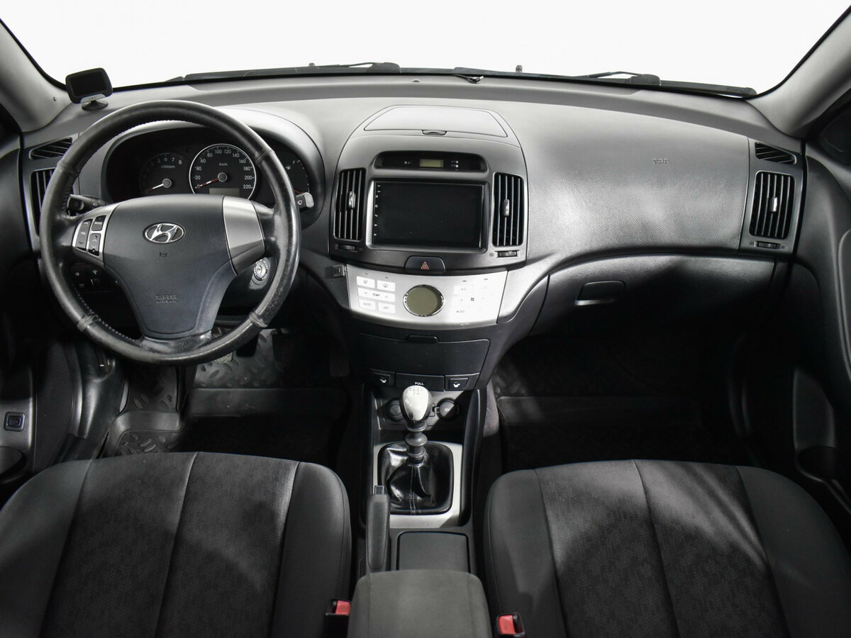 Hyundai Elantra 2011 года с пробегом. Фото: #12
