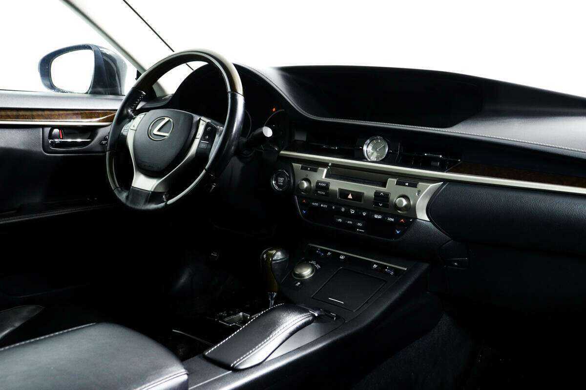 Lexus ES 2013 года с пробегом. Фото: #8