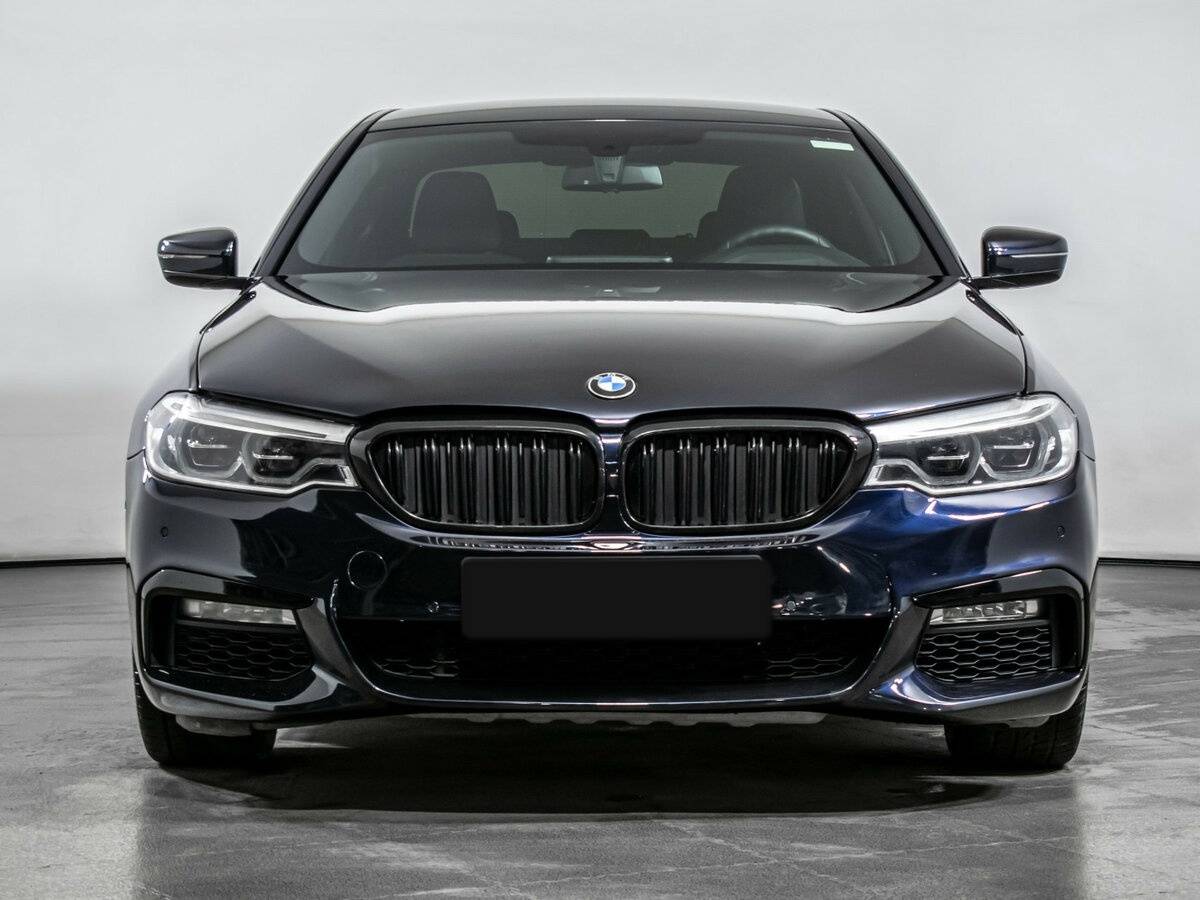 BMW 5 серии 2019 года с пробегом. Фото: #1