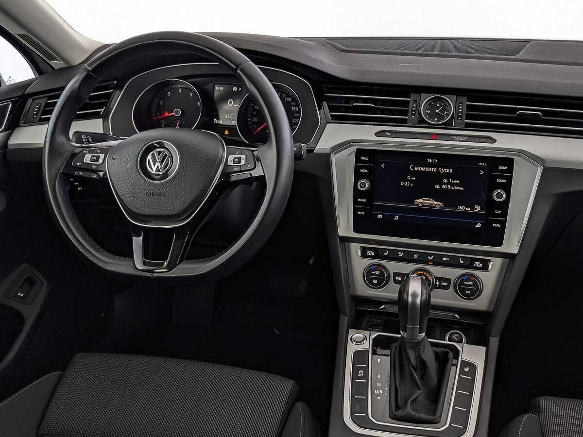 Volkswagen Passat 2019 года с пробегом. Фото: #28