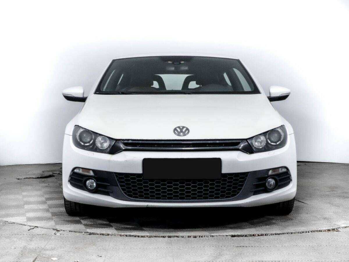 Volkswagen Scirocco 2012 года с пробегом. Фото: #1