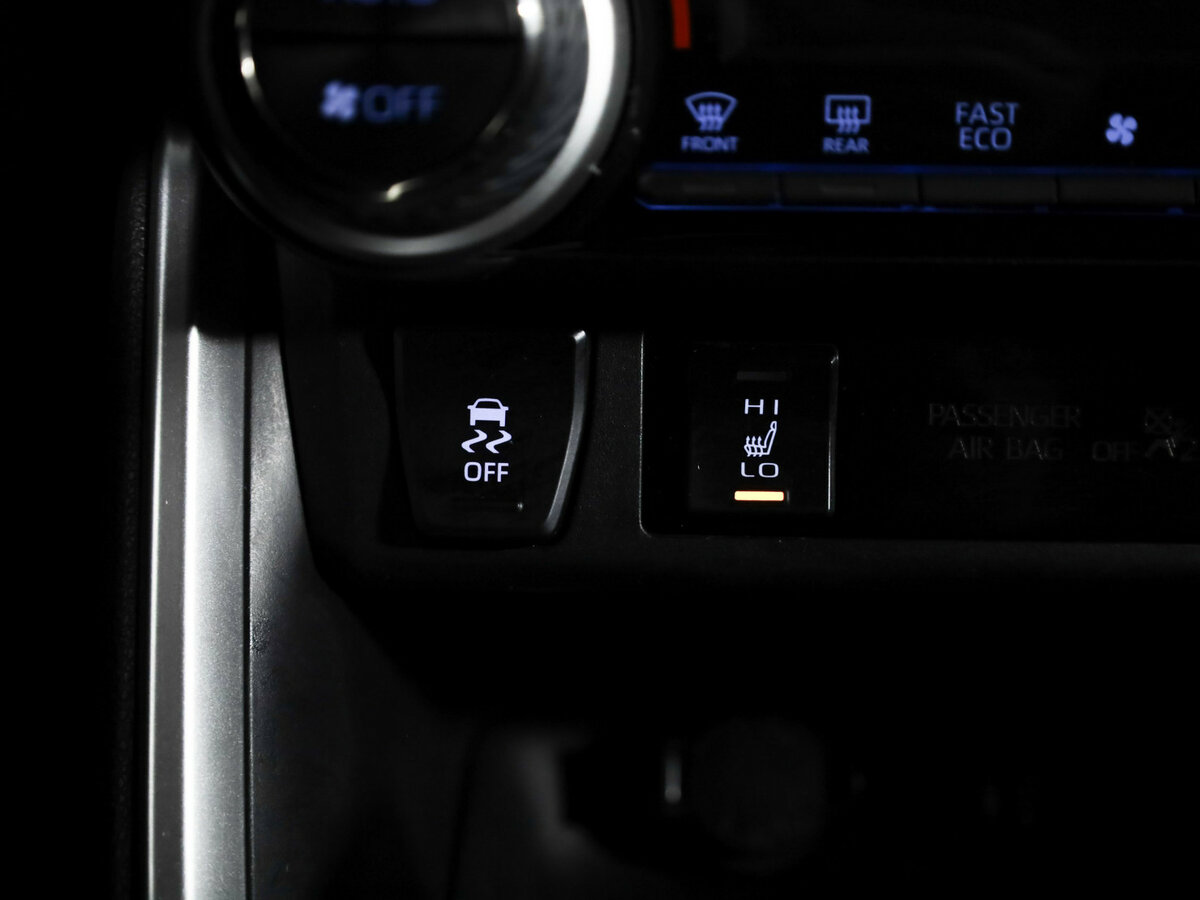 Toyota RAV4 2019 года с пробегом. Фото: #22