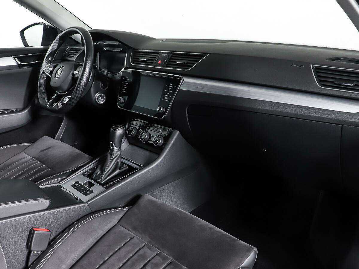 Skoda Superb 2020 года с пробегом. Фото: #8