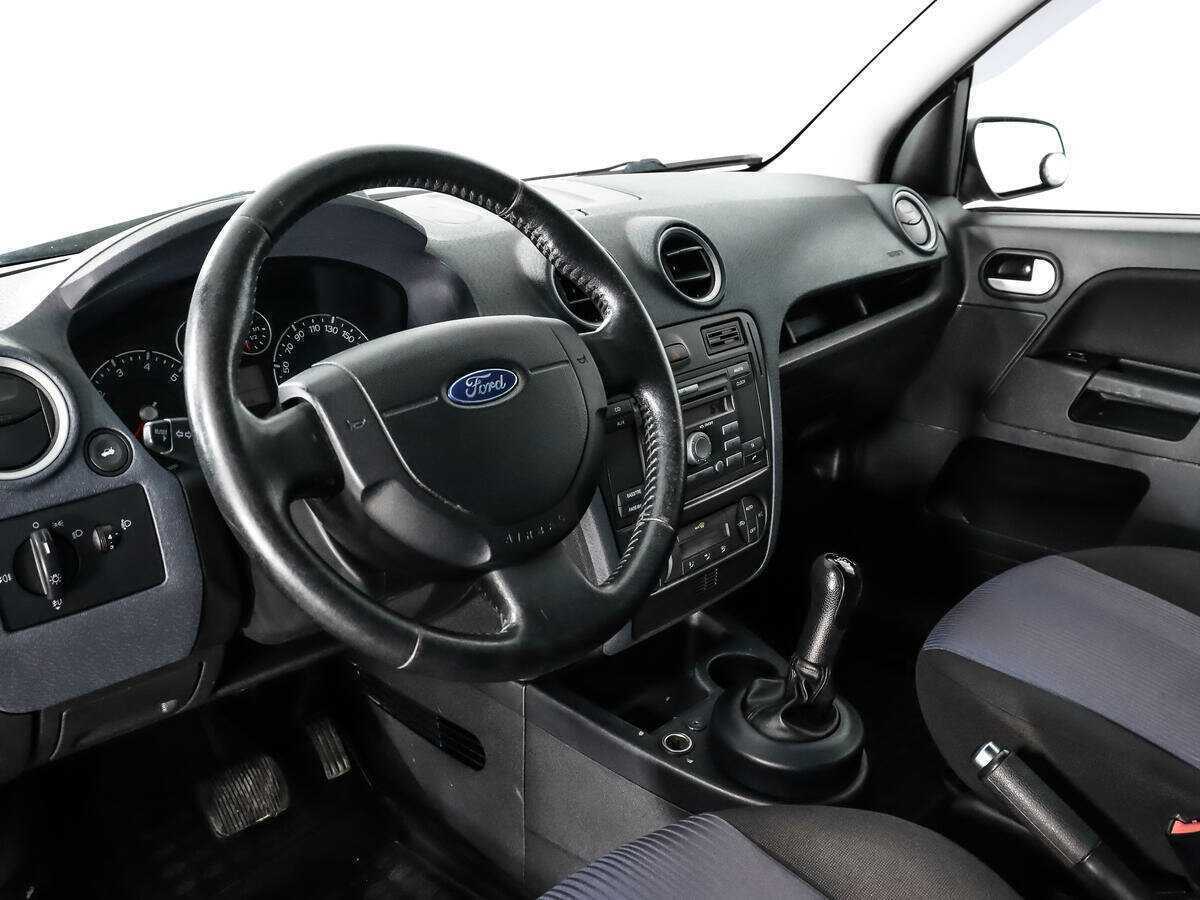 Ford Fusion 2009 года с пробегом. Фото: #8