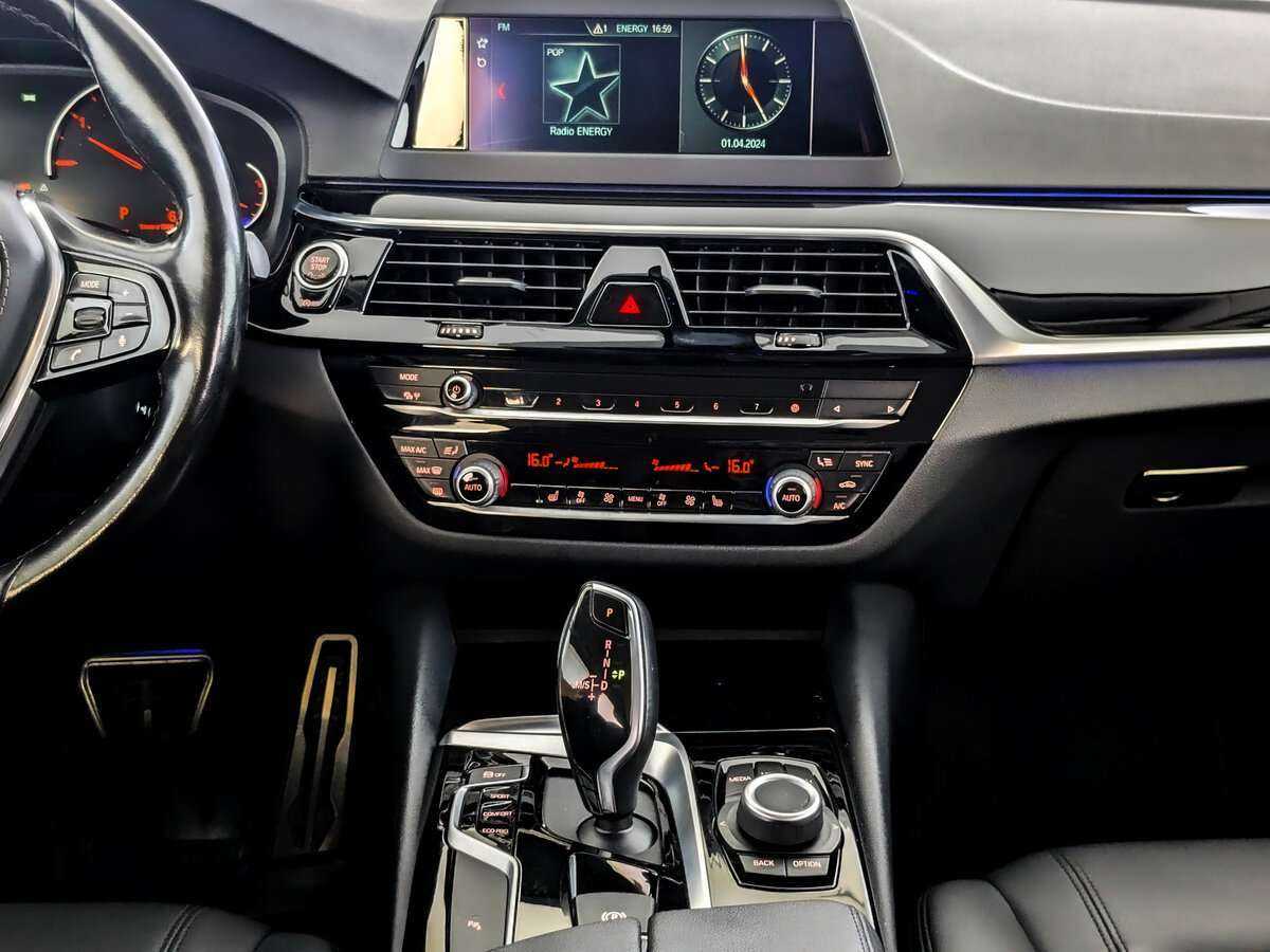 BMW 5 серии 2019 года с пробегом. Фото: #14