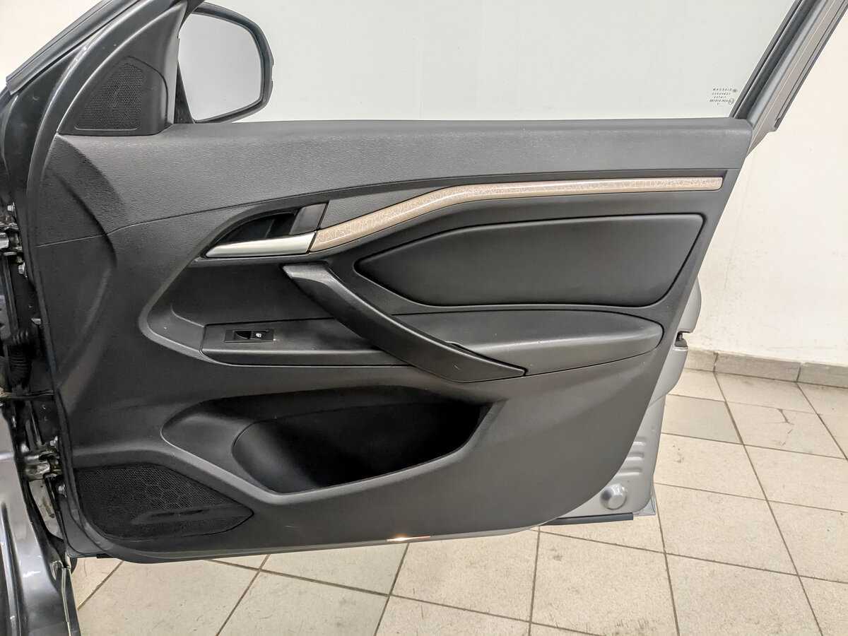 Lada (ВАЗ) Vesta 2017 года с пробегом. Фото: #21