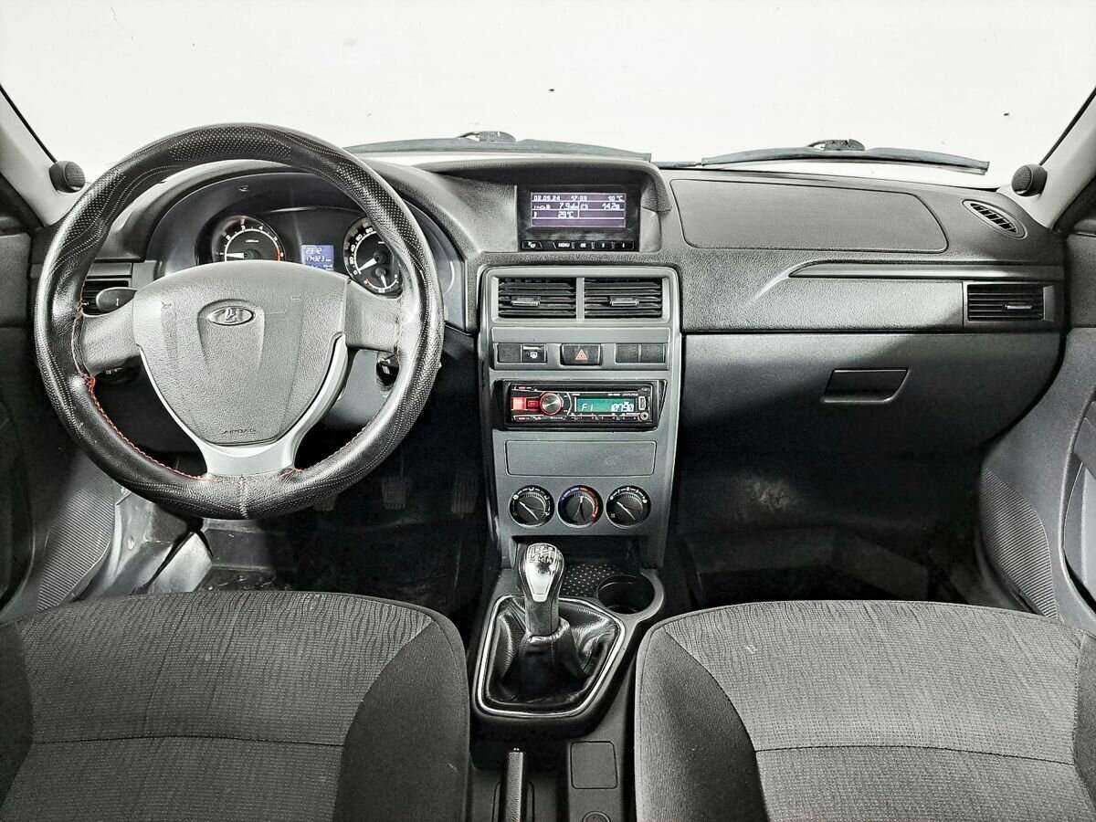 Lada (ВАЗ) Priora 2015 года с пробегом. Фото: #8