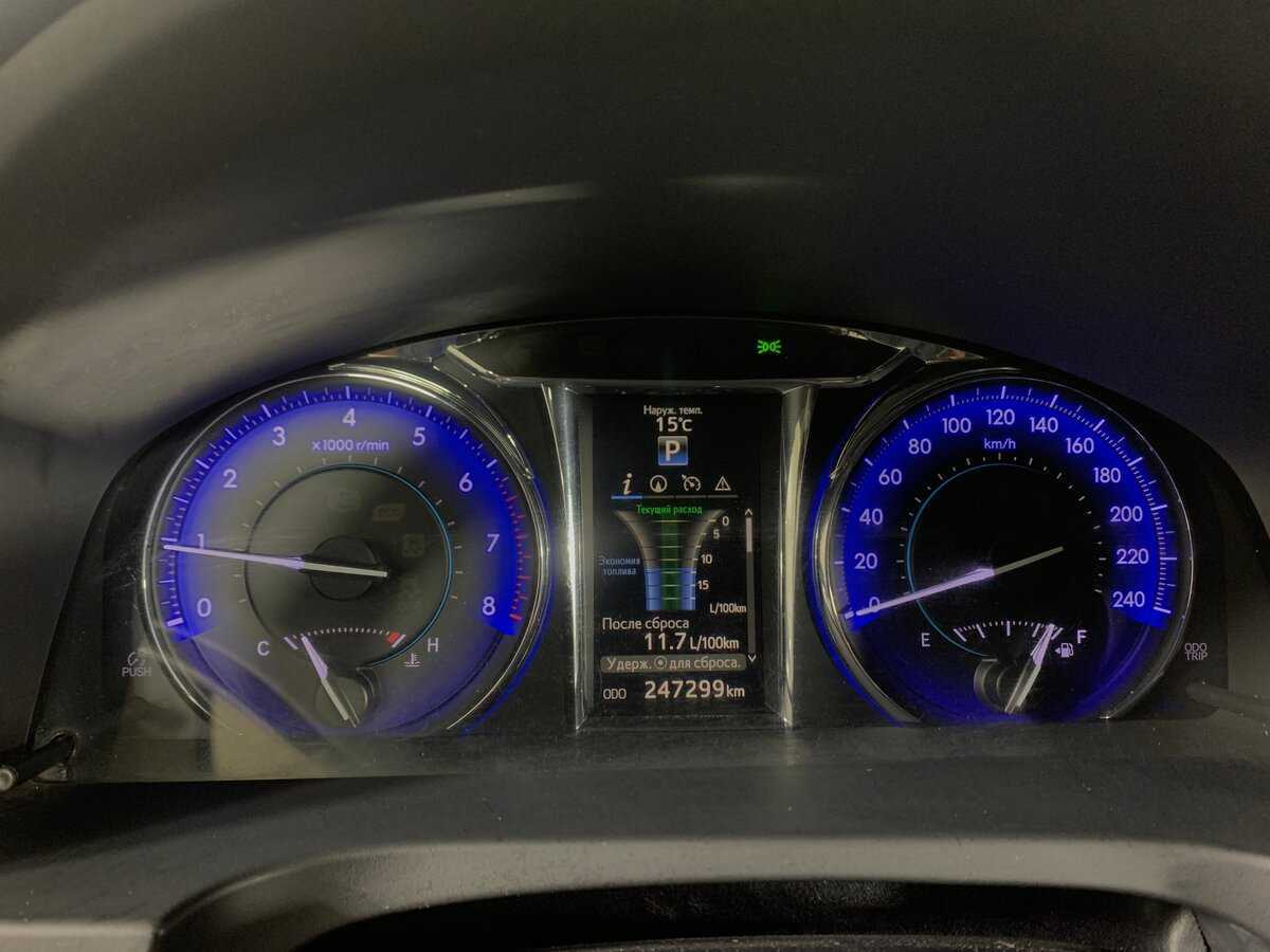 Toyota Camry 2016 года с пробегом. Фото: #12