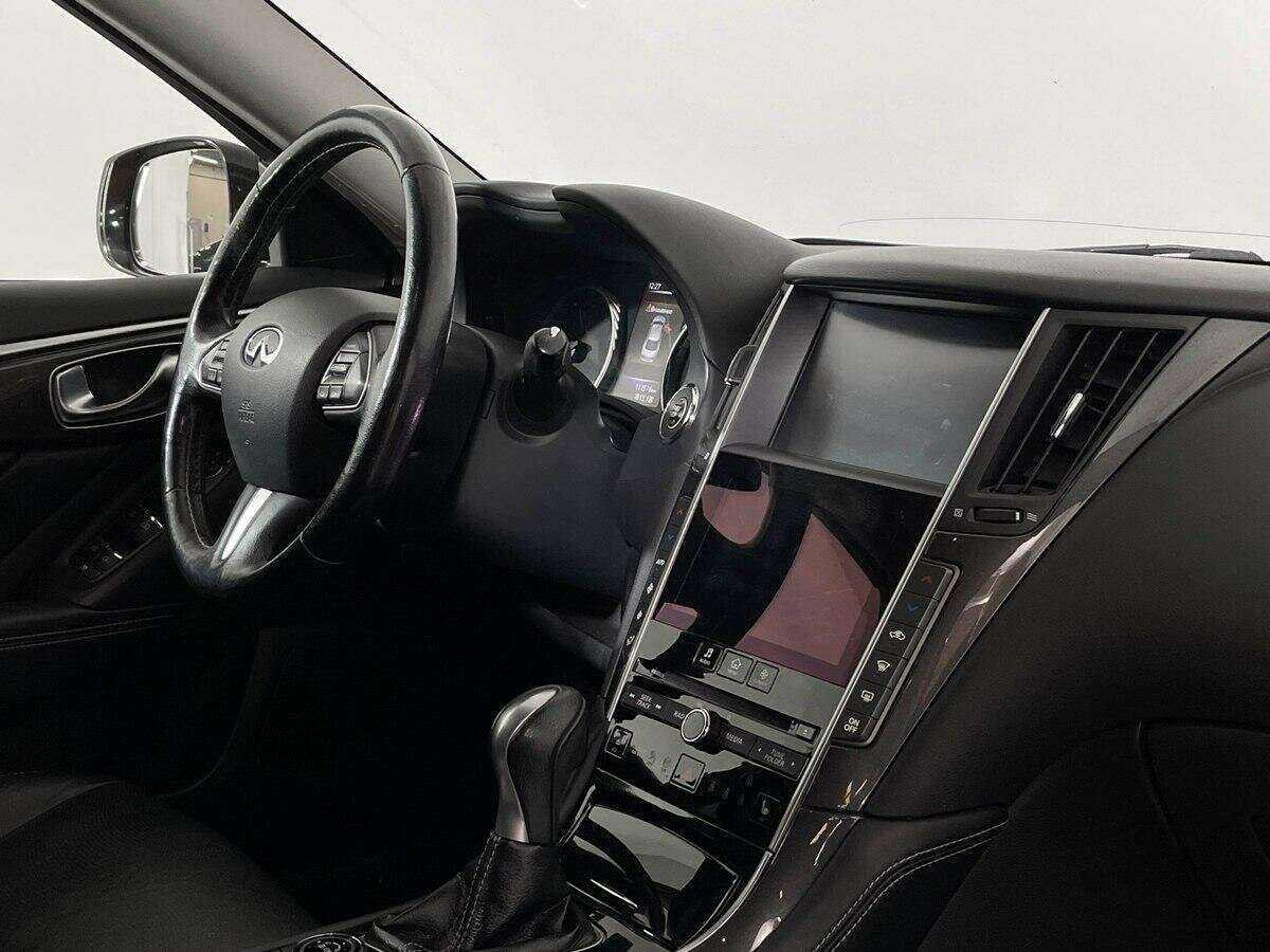 Infiniti Q50 2015 года с пробегом. Фото: #6
