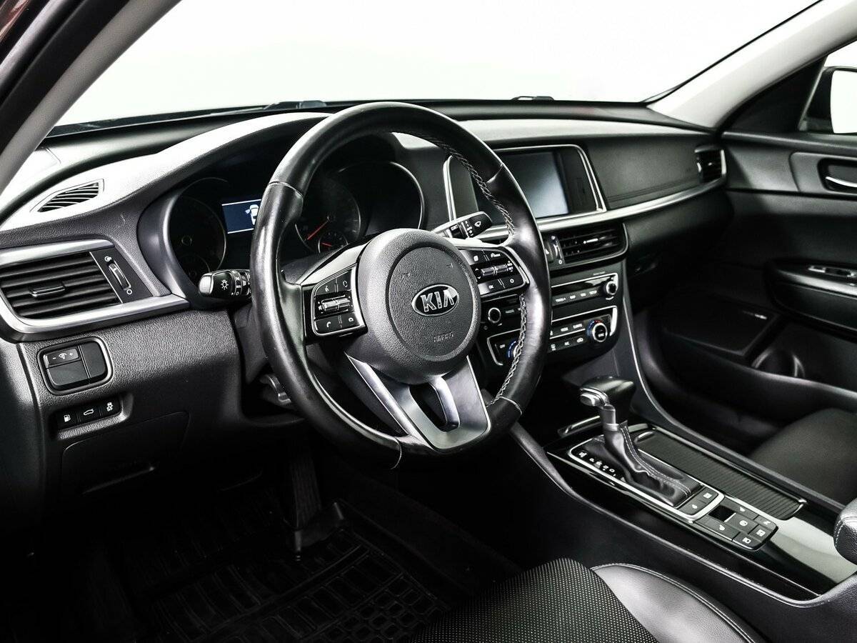 Kia Optima 2018 года с пробегом. Фото: #12