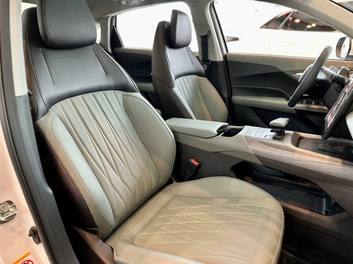 Changan Lamore 2023 года с пробегом. Фото: #4