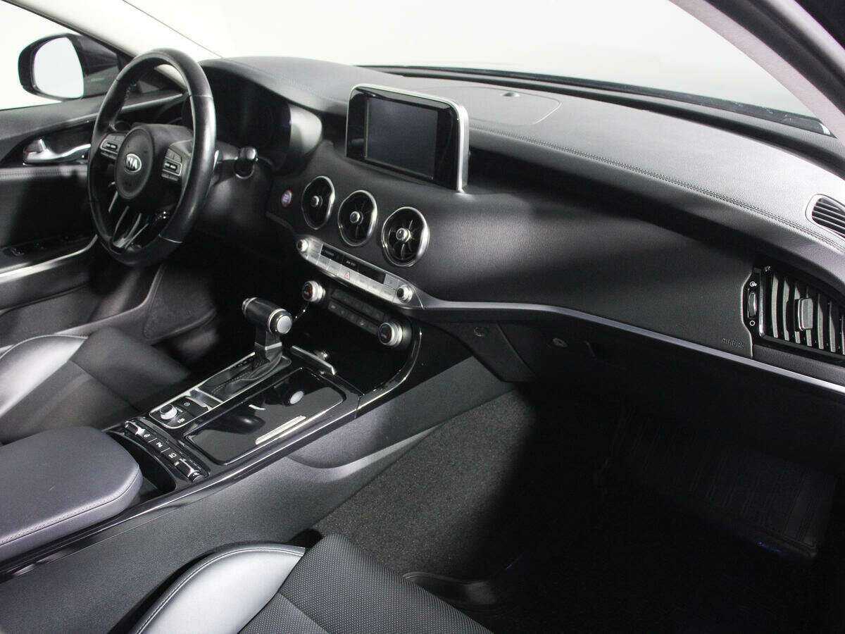 Kia Stinger 2019 года с пробегом. Фото: #5