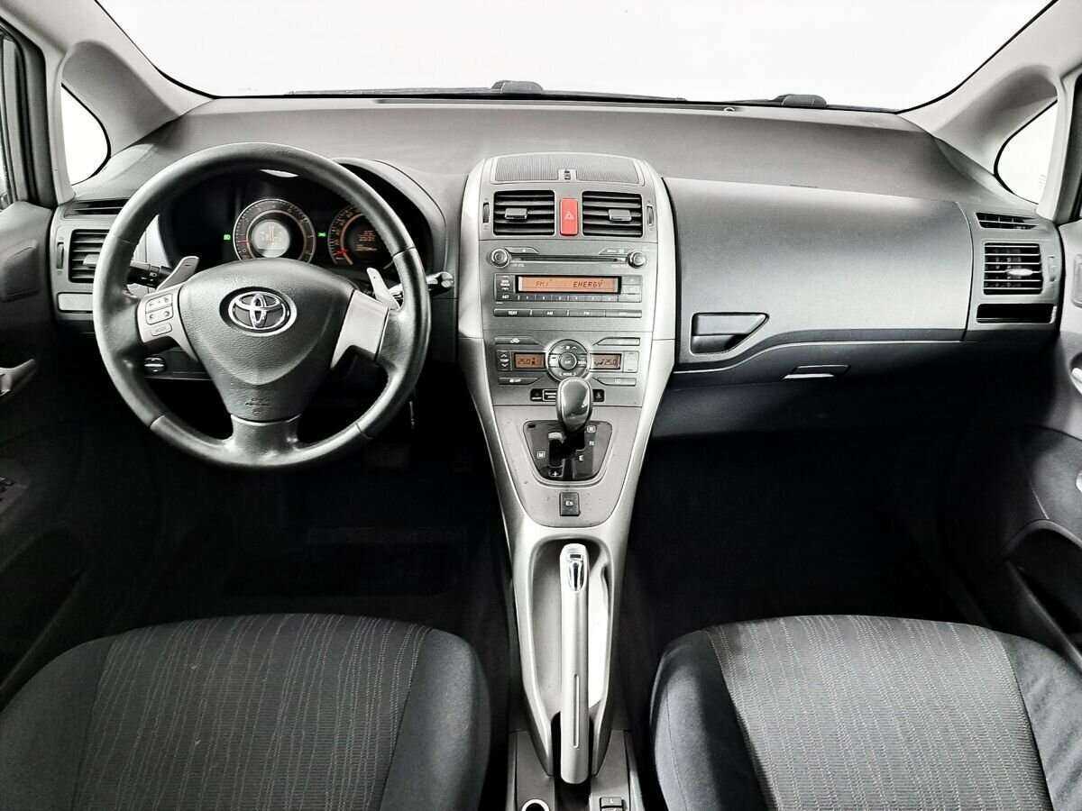 Toyota Auris 2008 года с пробегом. Фото: #11