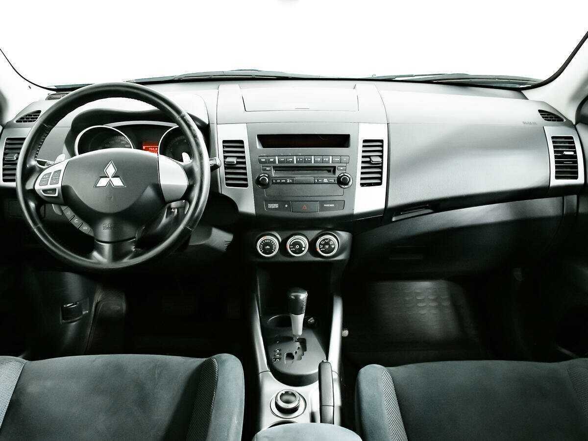 Mitsubishi Outlander 2008 года с пробегом. Фото: #10