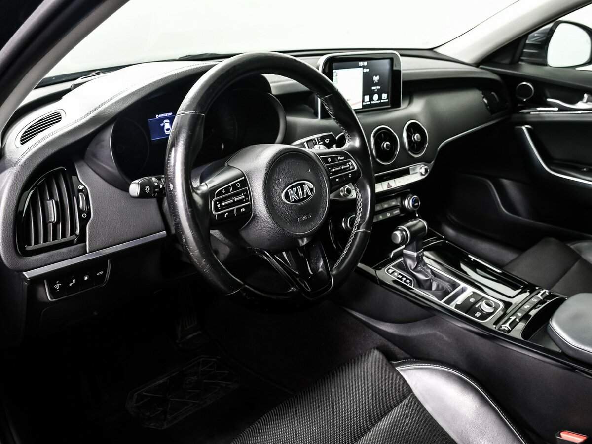 Kia Stinger 2018 года с пробегом. Фото: #12