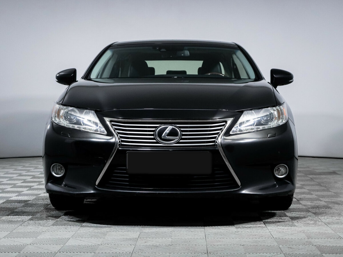 Lexus ES 2012 года с пробегом. Фото: #1
