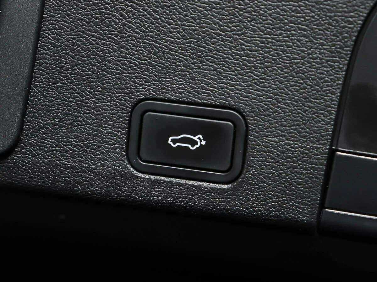 Geely Tugella 2023 года с пробегом. Фото: #15