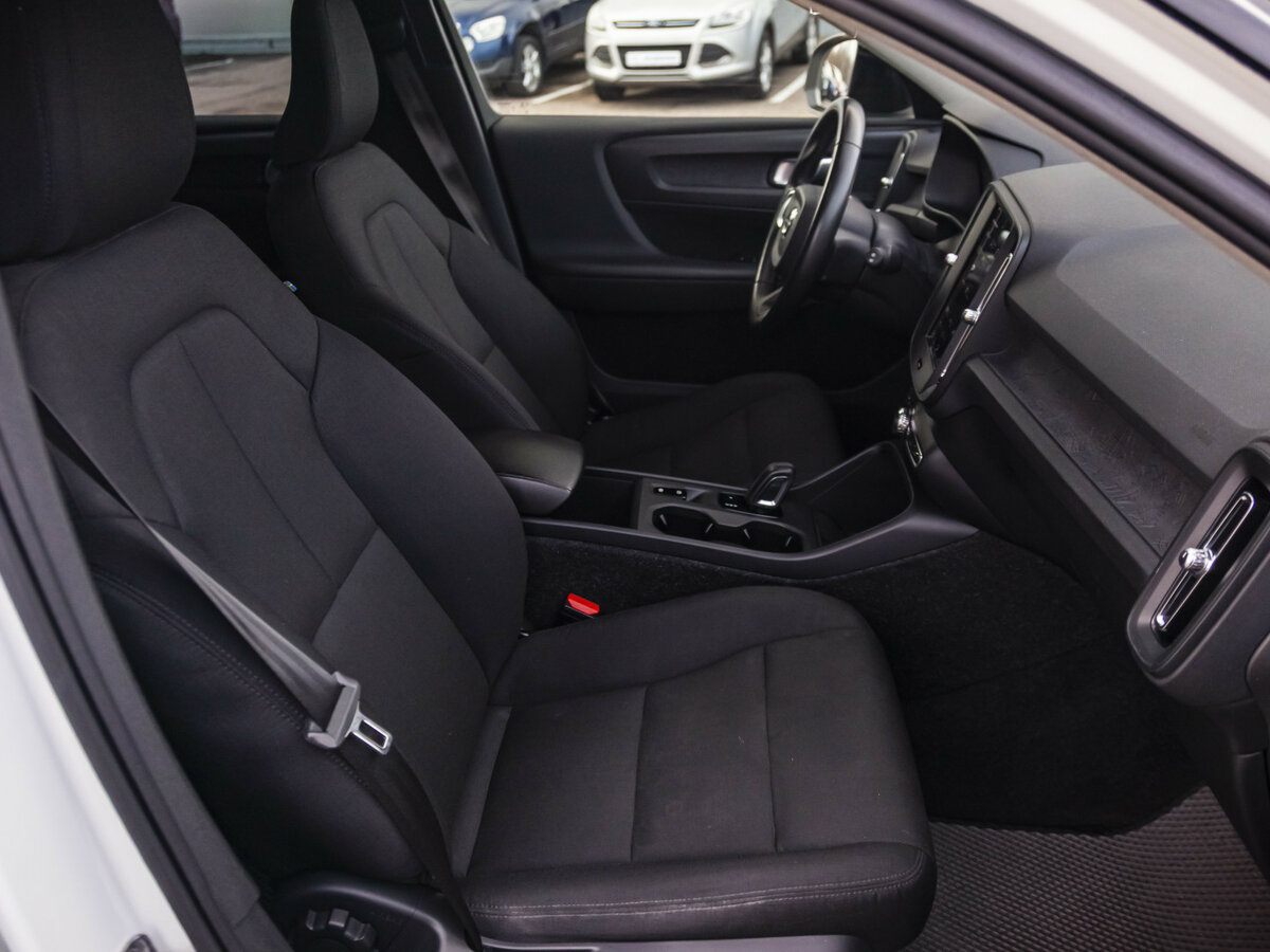 Volvo XC40 2019 года с пробегом. Фото: #11