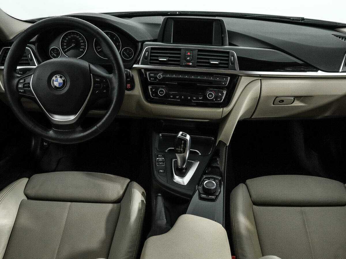 BMW 3 серии 2016 года с пробегом. Фото: #11