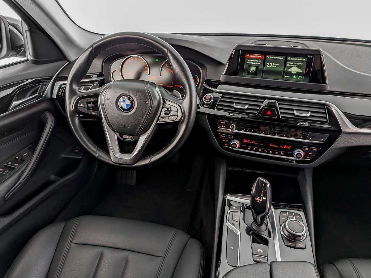 BMW 5 серии 2018 года с пробегом. Фото: #23