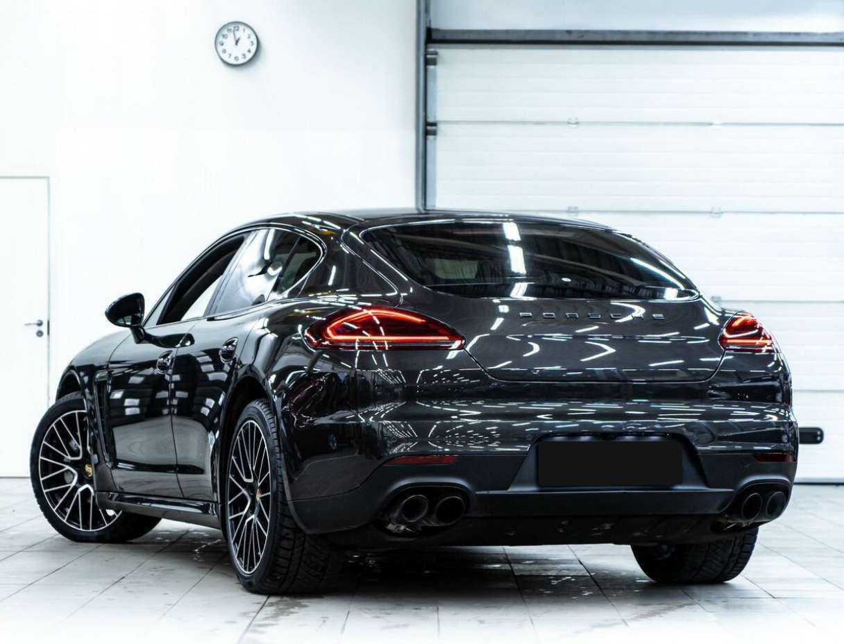 Porsche Panamera 2015 года с пробегом. Фото: #3