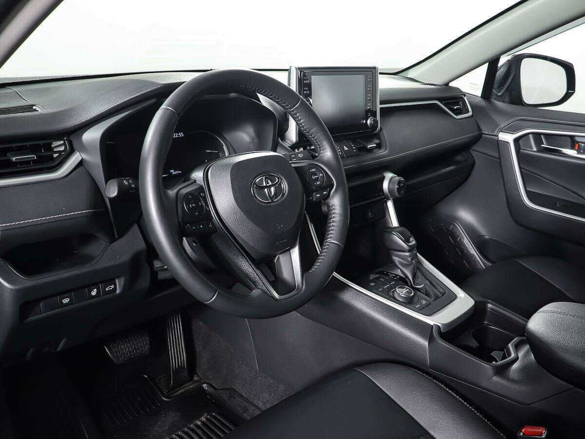 Toyota RAV4 2021 года с пробегом. Фото: #12