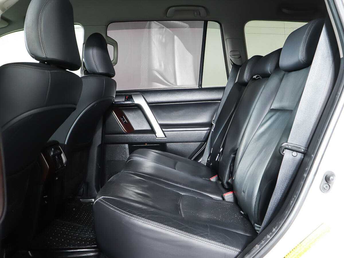Toyota Land Cruiser Prado 2013 года с пробегом. Фото: #8