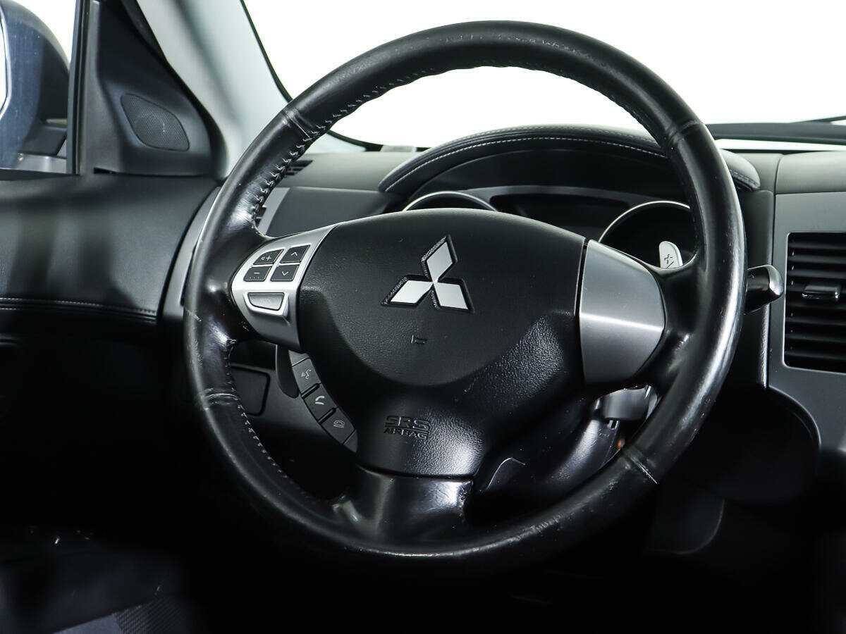 Mitsubishi Outlander 2011 года с пробегом. Фото: #13