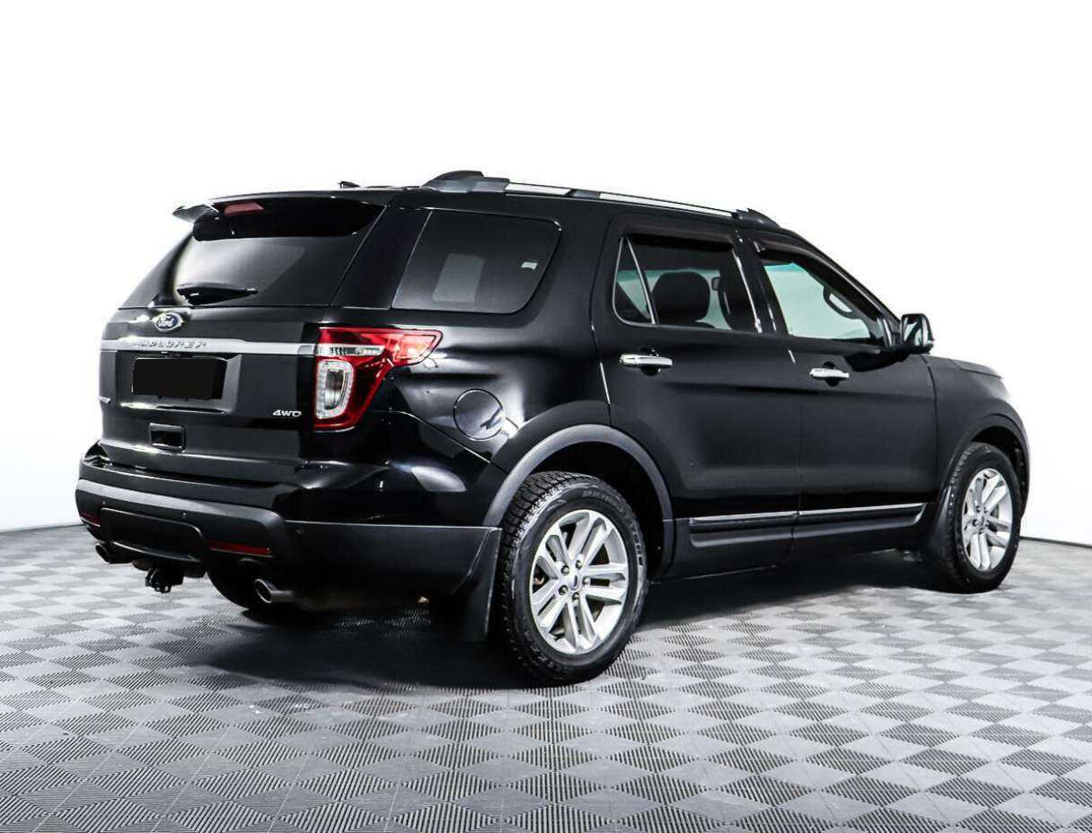 Ford Explorer 2011 года с пробегом. Фото: #3