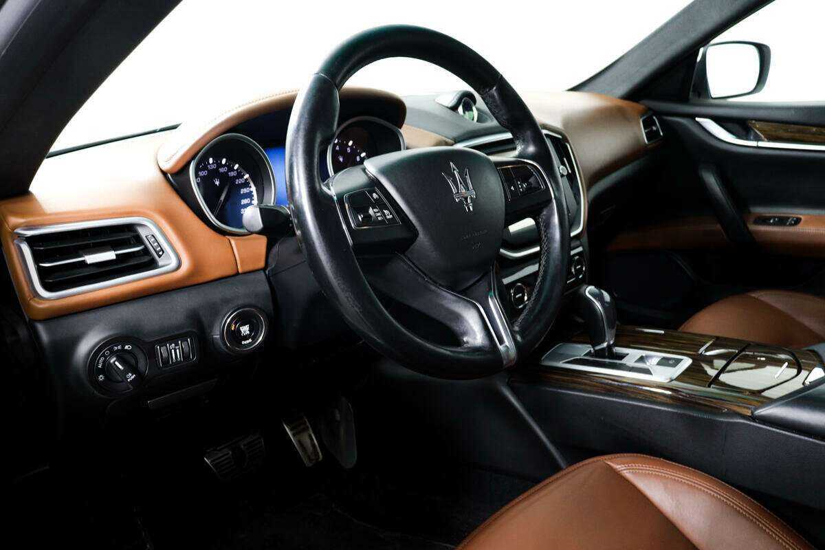 Maserati Ghibli 2014 года с пробегом. Фото: #12