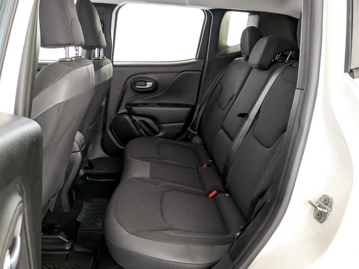 Jeep Renegade 2019 года с пробегом. Фото: #11