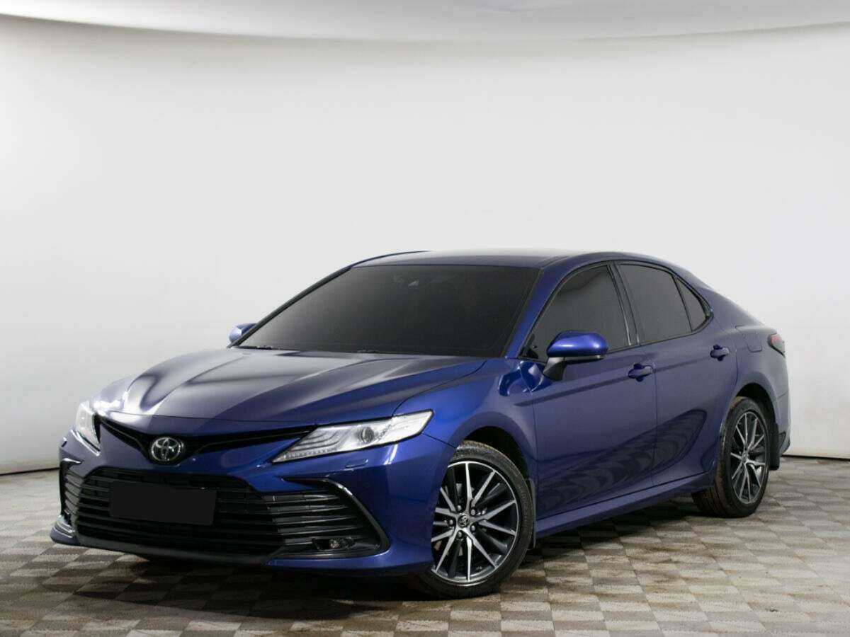 Toyota Camry 2021 года с пробегом. Посмотреть фото