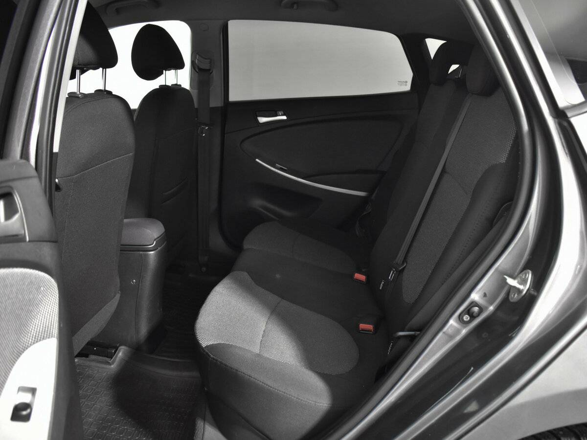 Hyundai Solaris 2011 года с пробегом. Фото: #11