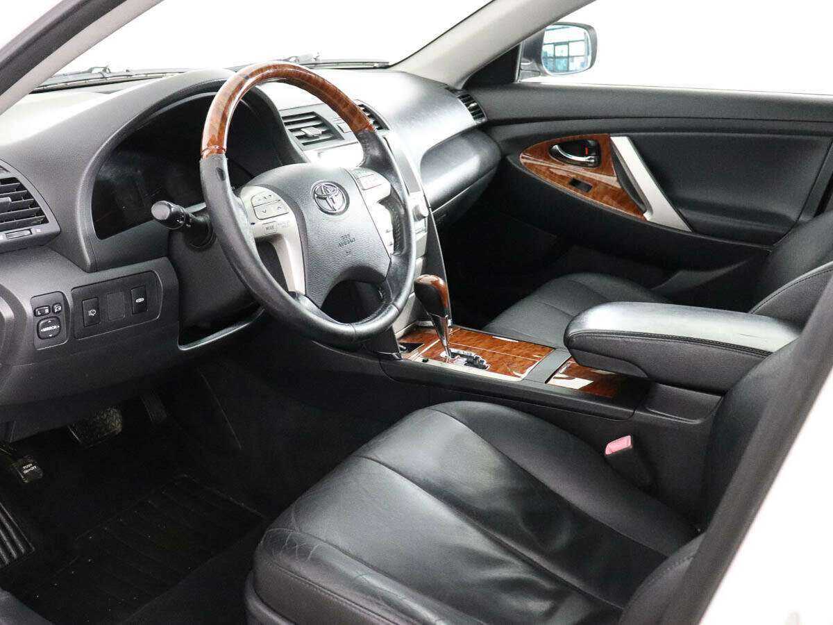 Toyota Camry 2008 года с пробегом. Фото: #7