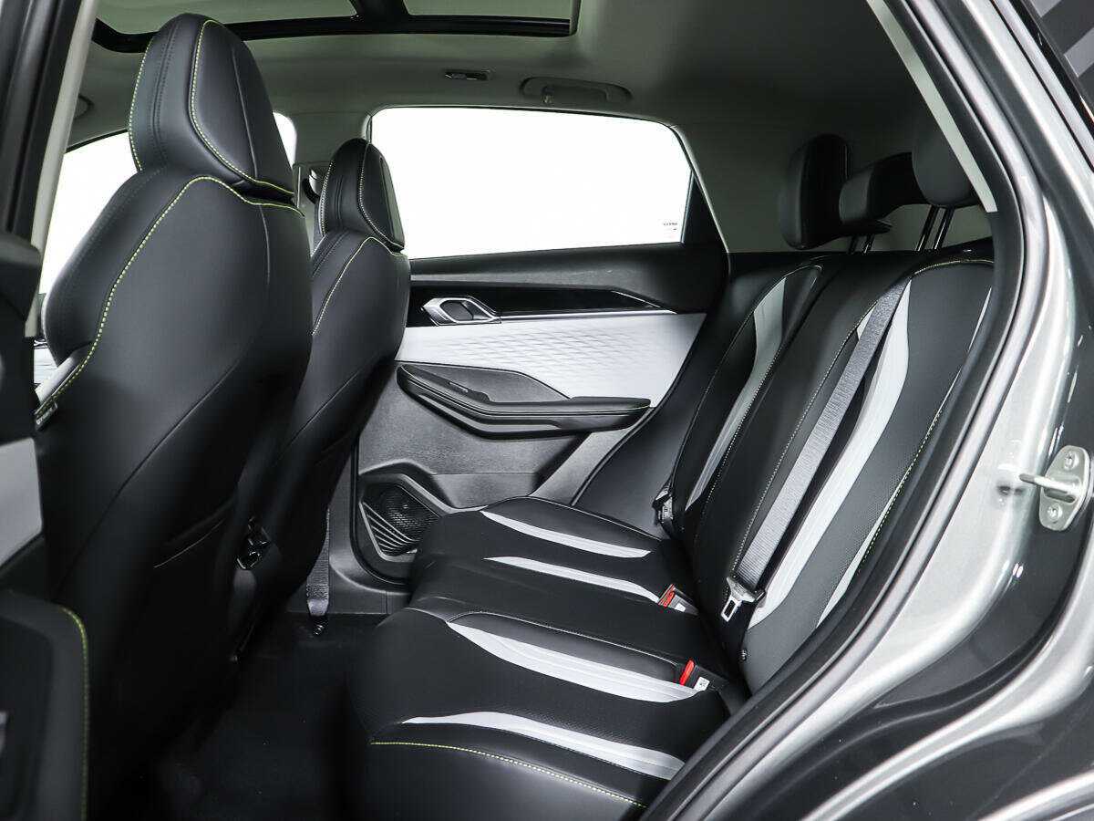 Geely Coolray 2023 года с пробегом. Фото: #9