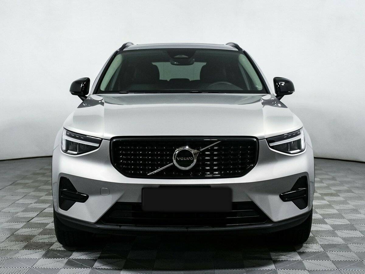 Volvo XC40 2023 года с пробегом. Фото: #1