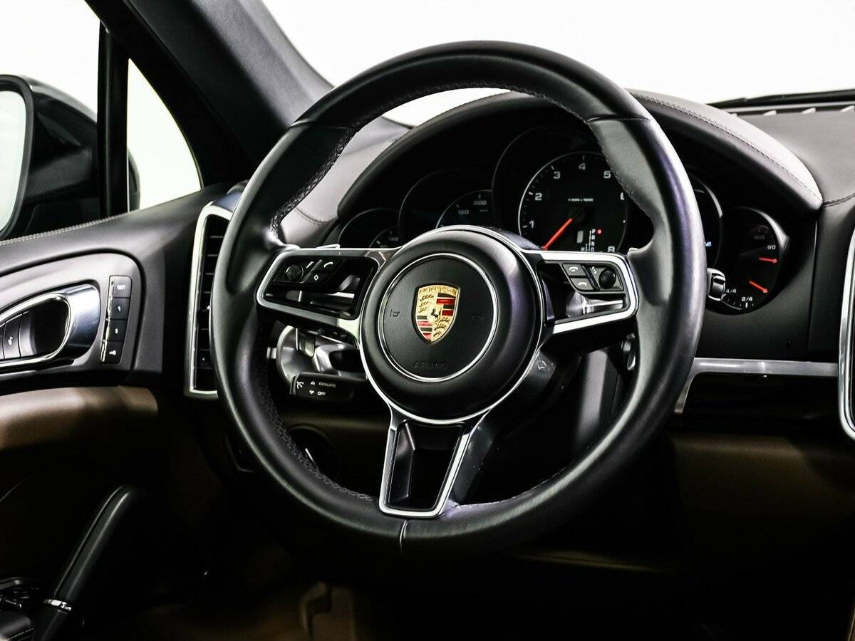 Porsche Cayenne 2015 года с пробегом. Фото: #14