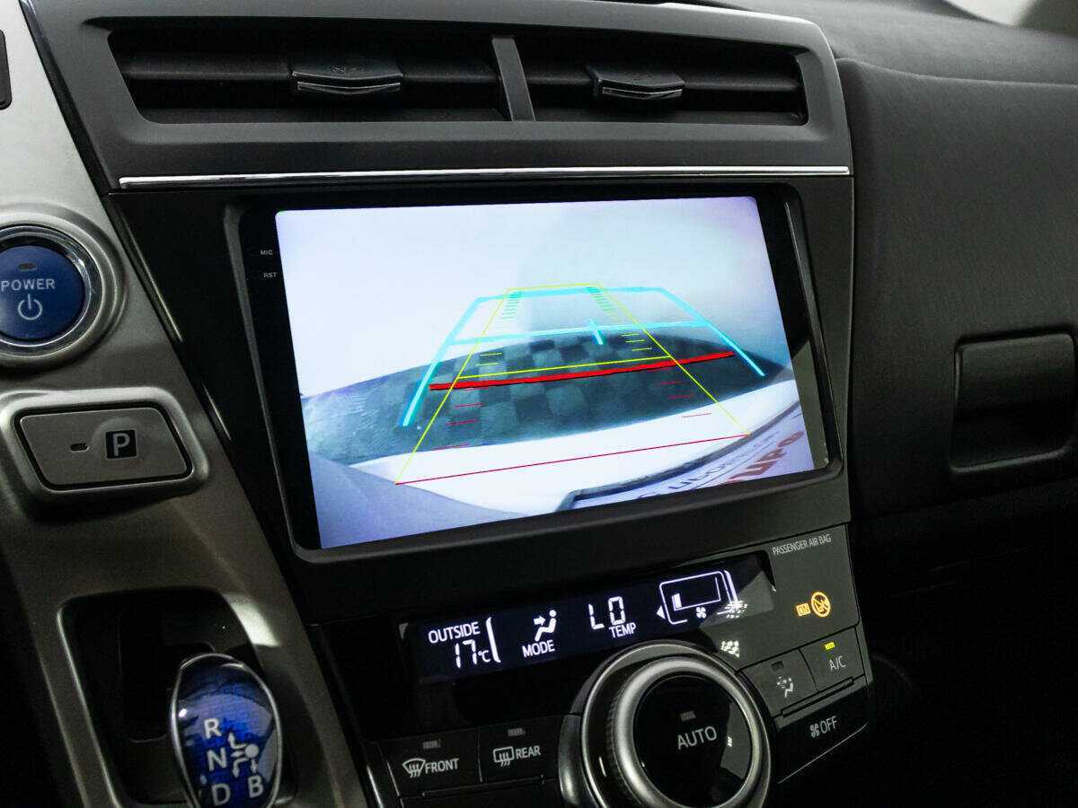 Toyota Prius v (+) 2015 года с пробегом. Фото: #15