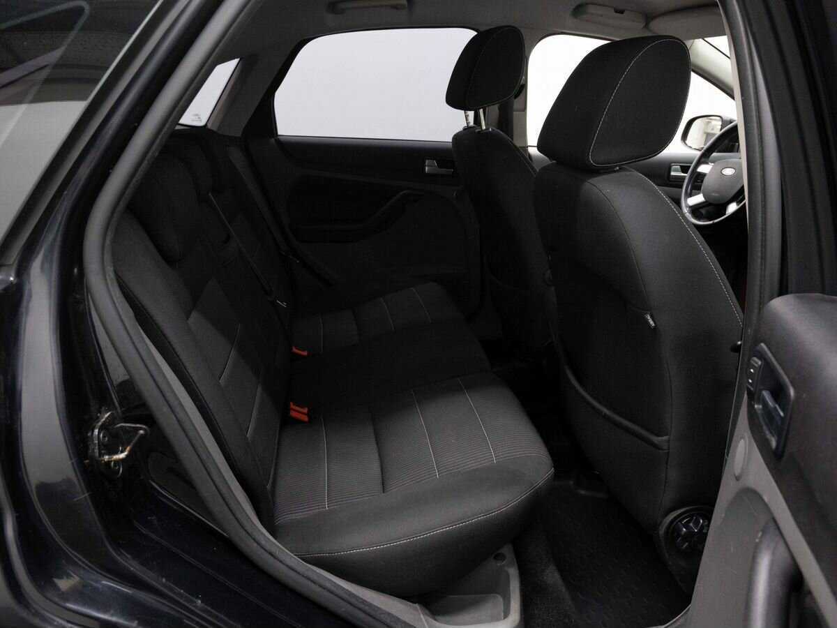 Ford Focus 2010 года с пробегом. Фото: #9