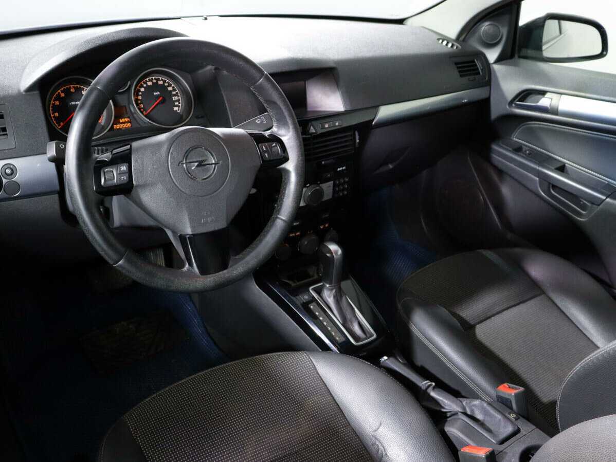 Opel Astra 2008 года с пробегом. Фото: #10