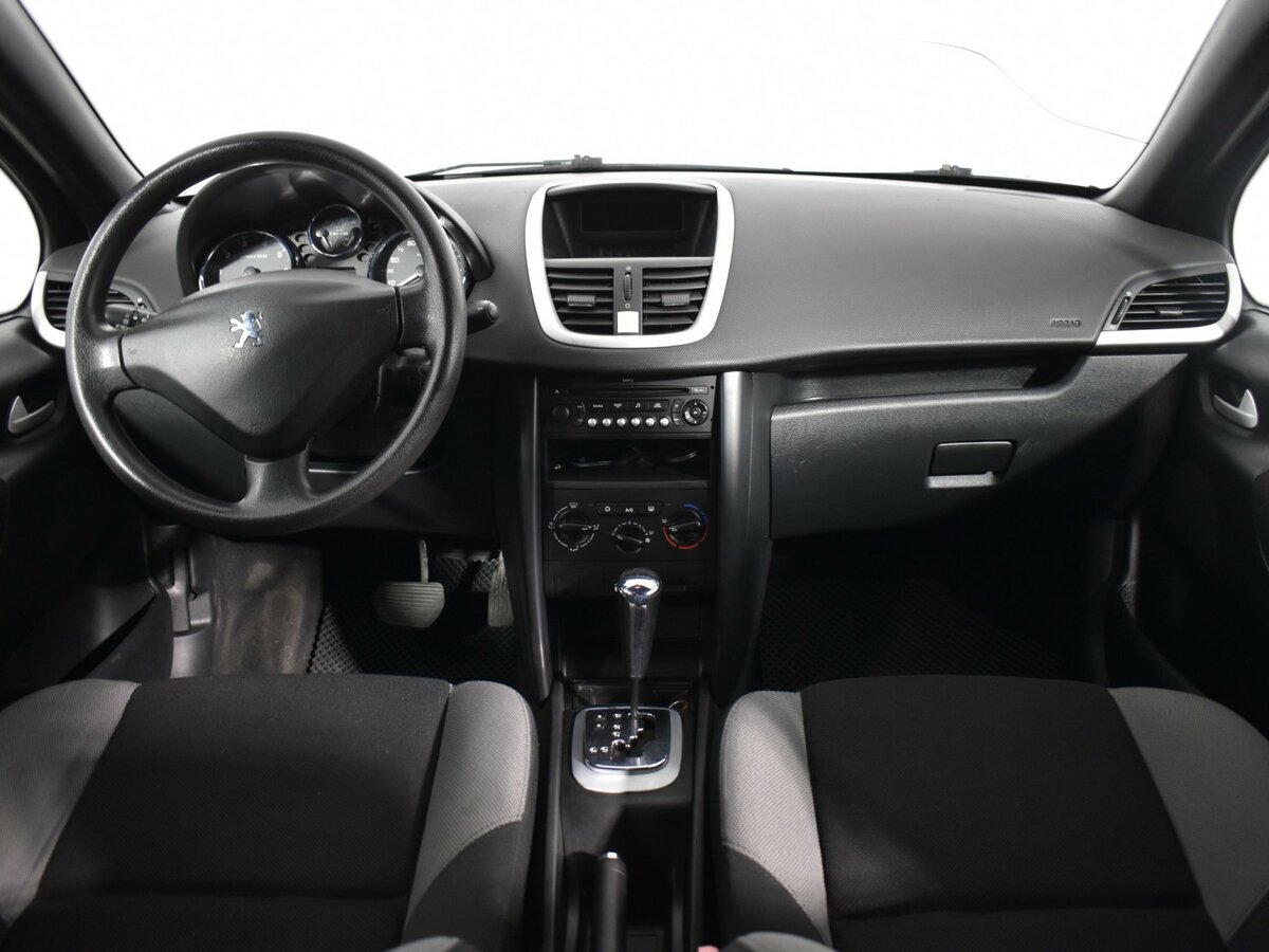 Peugeot 207 2008 года с пробегом. Фото: #10