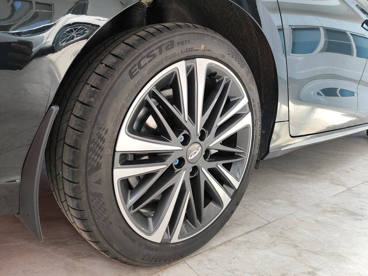 Chery Arrizo 8 2024 года с пробегом. Фото: #12